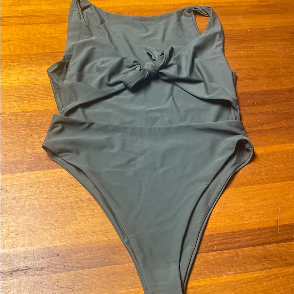 Green One-Piece Swimsuit with Knot Detail and Open Middle